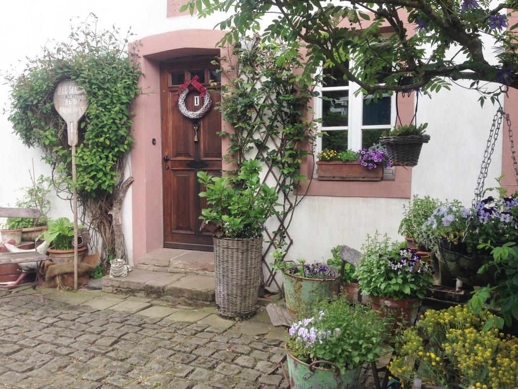 All Seasons Bed & Breakfast Kerpen  Luaran gambar